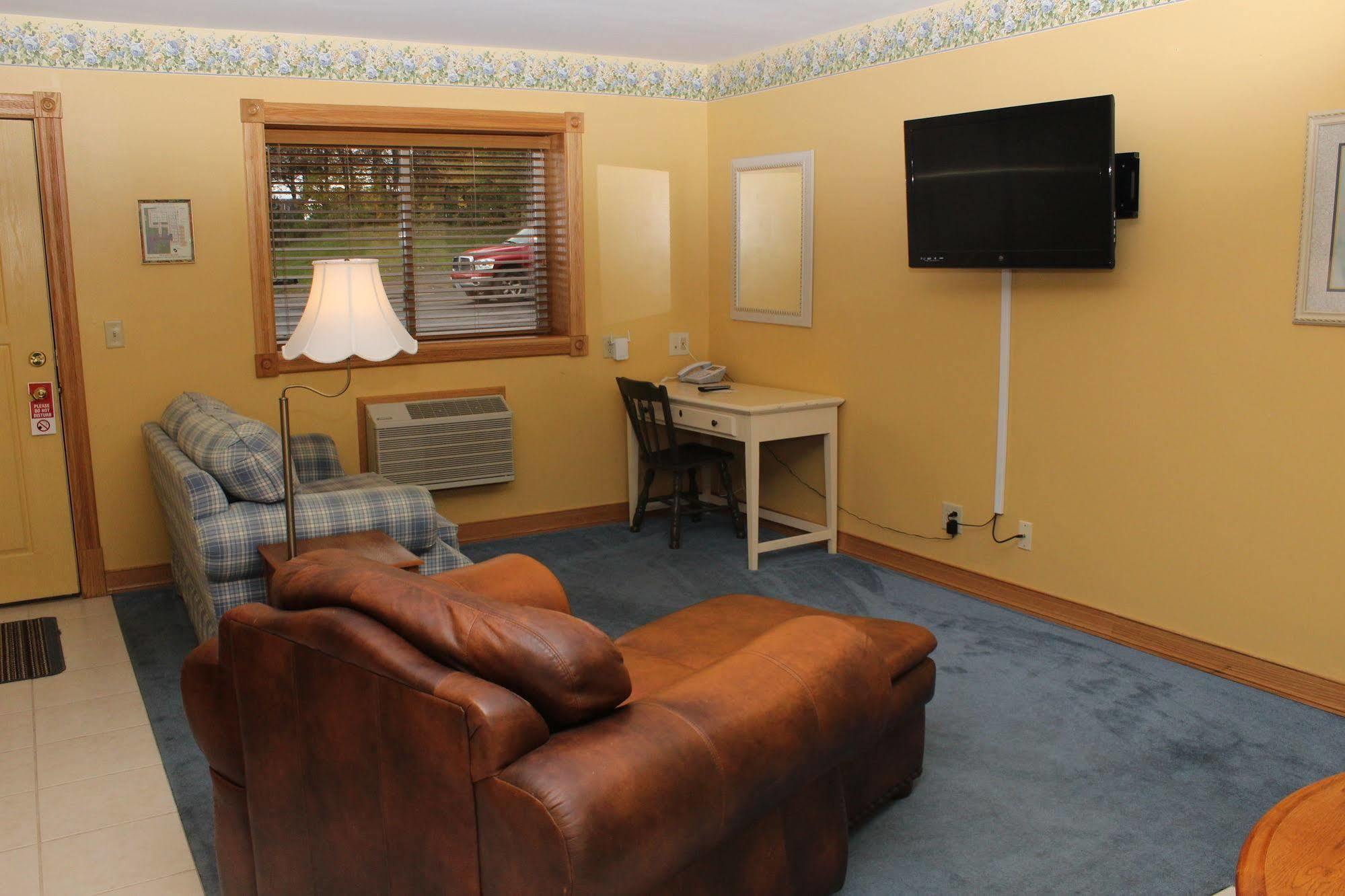 מאסנה Blue Spruce Motel מראה חיצוני תמונה