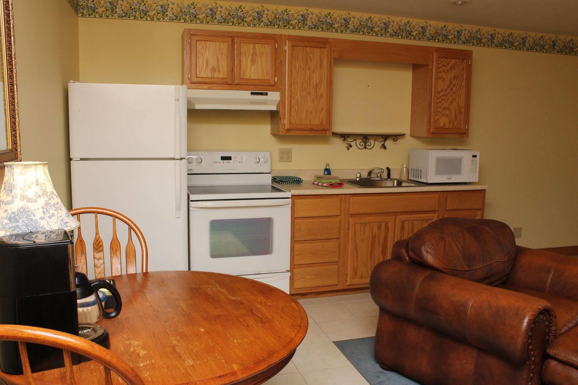 מאסנה Blue Spruce Motel מראה חיצוני תמונה